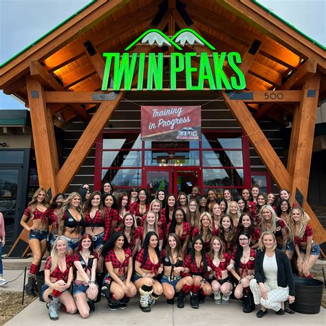 twin peaks restaurant wiki|The Untold Truth Of Twin Peaks Restaurants